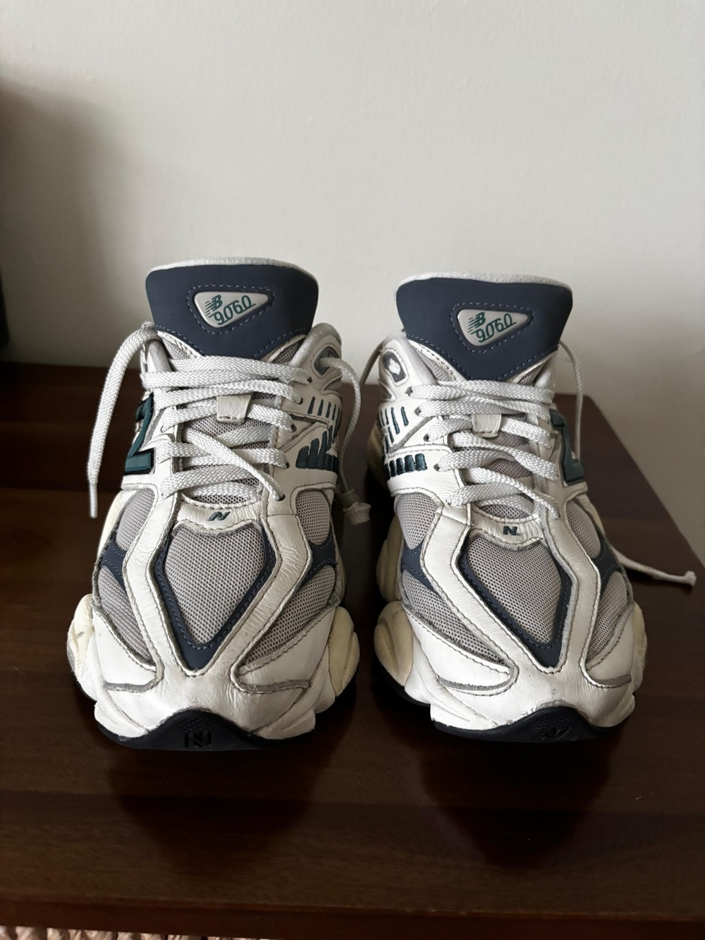New Balance 990v2 White Gray Navy Athletic Sneakers - Picture 5 of 6